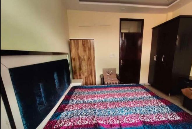 Bedroom - 3 BHK Builder Floor for Rent in Rohini Sector 24, Delhi | 900 Sq. Ft. | First Floor | ₹24,000/Month
