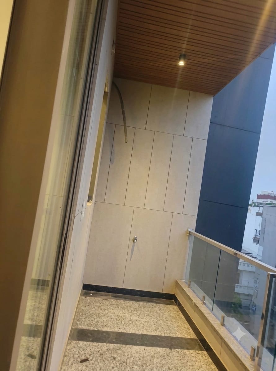 Building - 3 BHK for Sale in Rohini Sector 24 | 800 Sq. Ft. | Premium Builder Floor