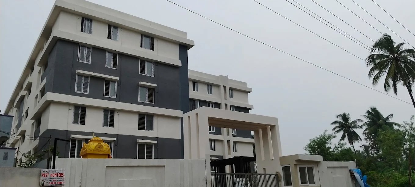 Building Exterior - MVV Green Garden