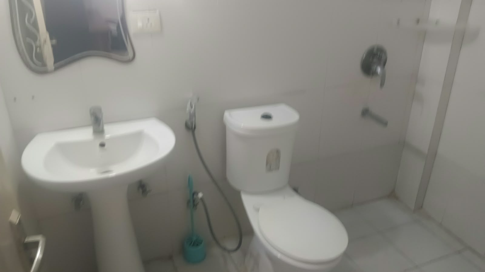 Bathroom - No brokerage single room in a 3bhk flat fully furnished