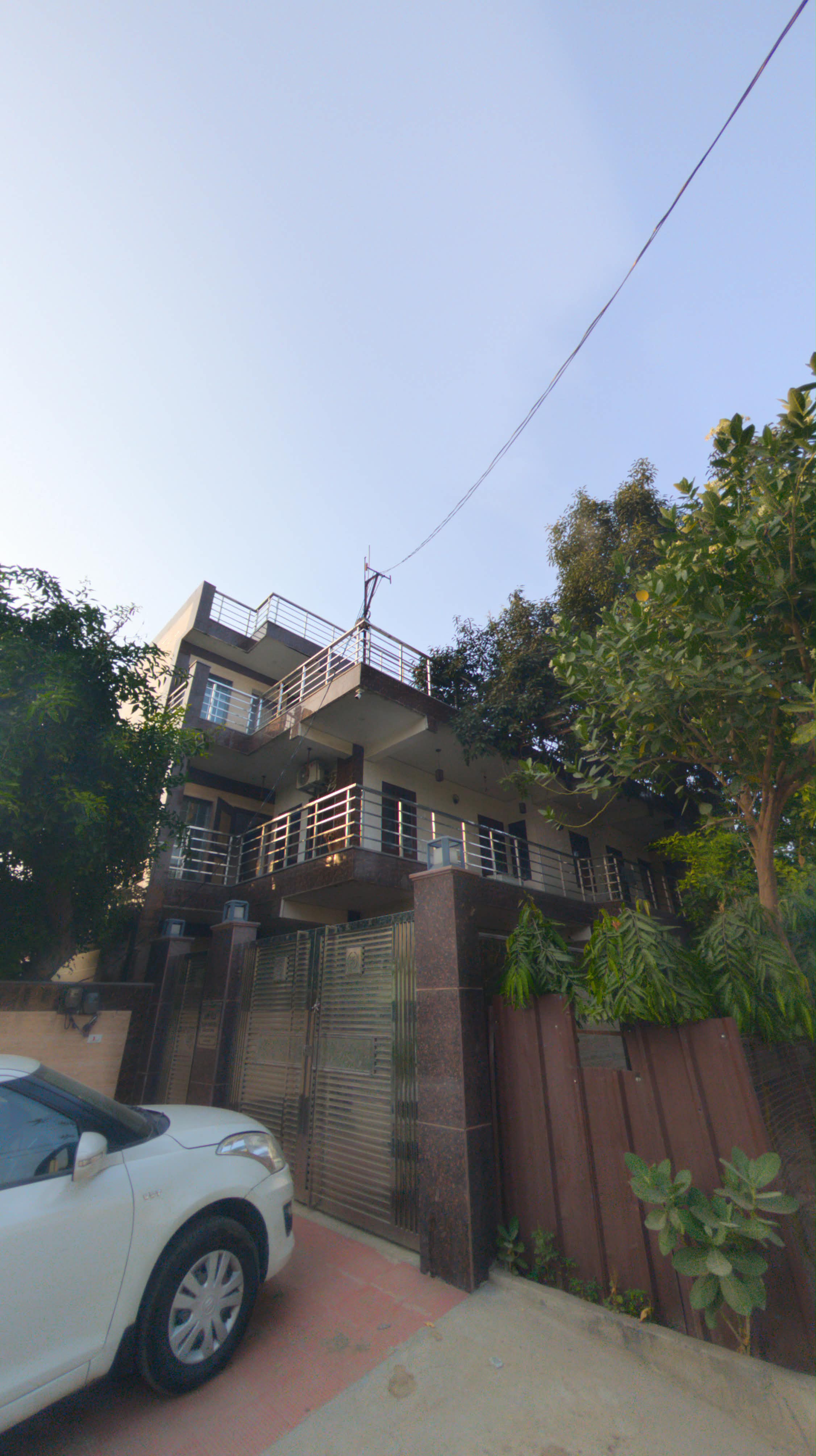 Building - 1 RK for rent