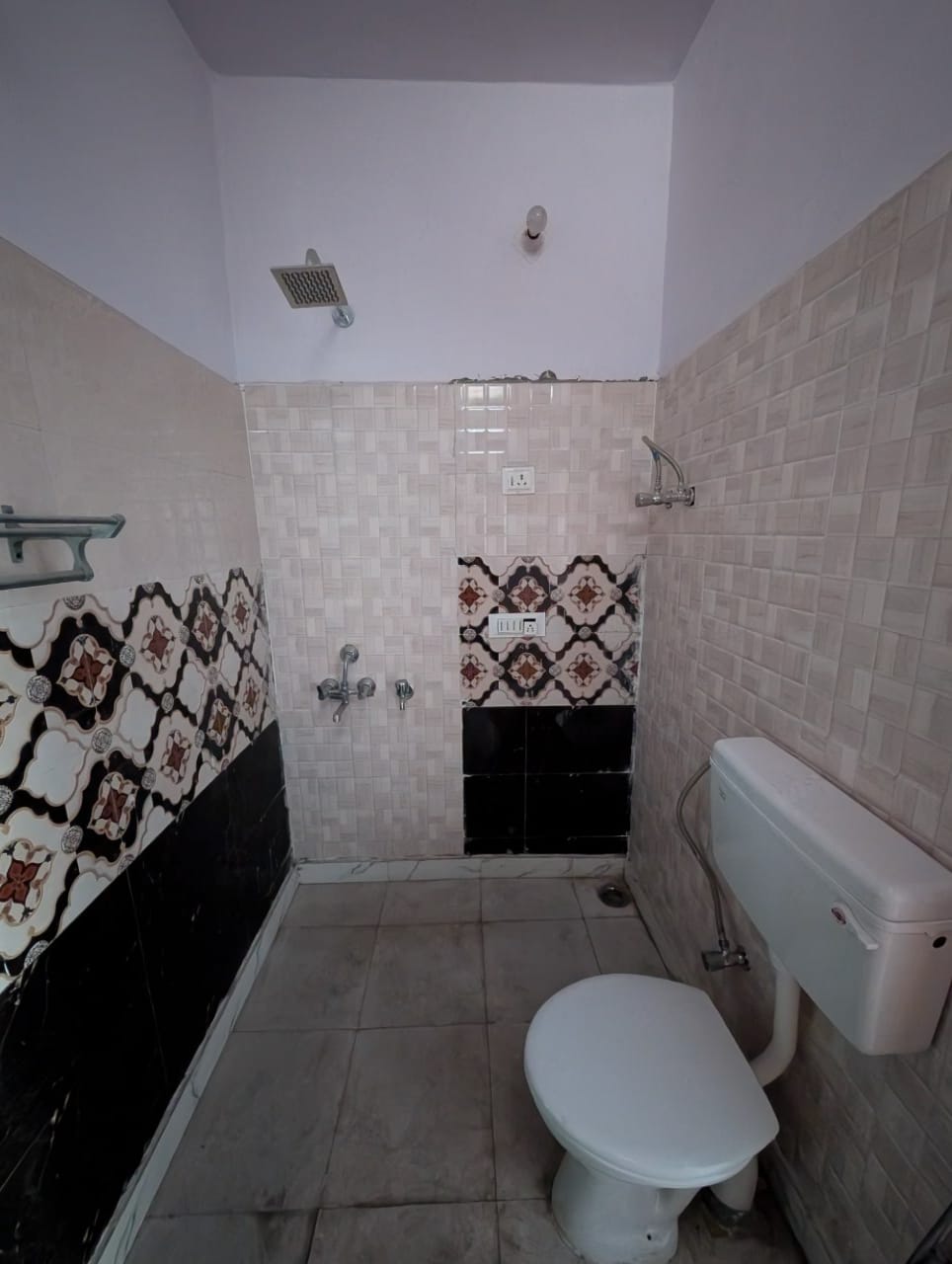 Bathroom - 1 RK for rent