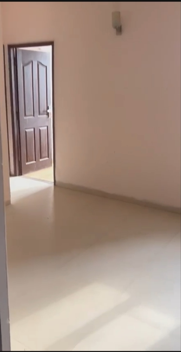 Building - Studio apartment