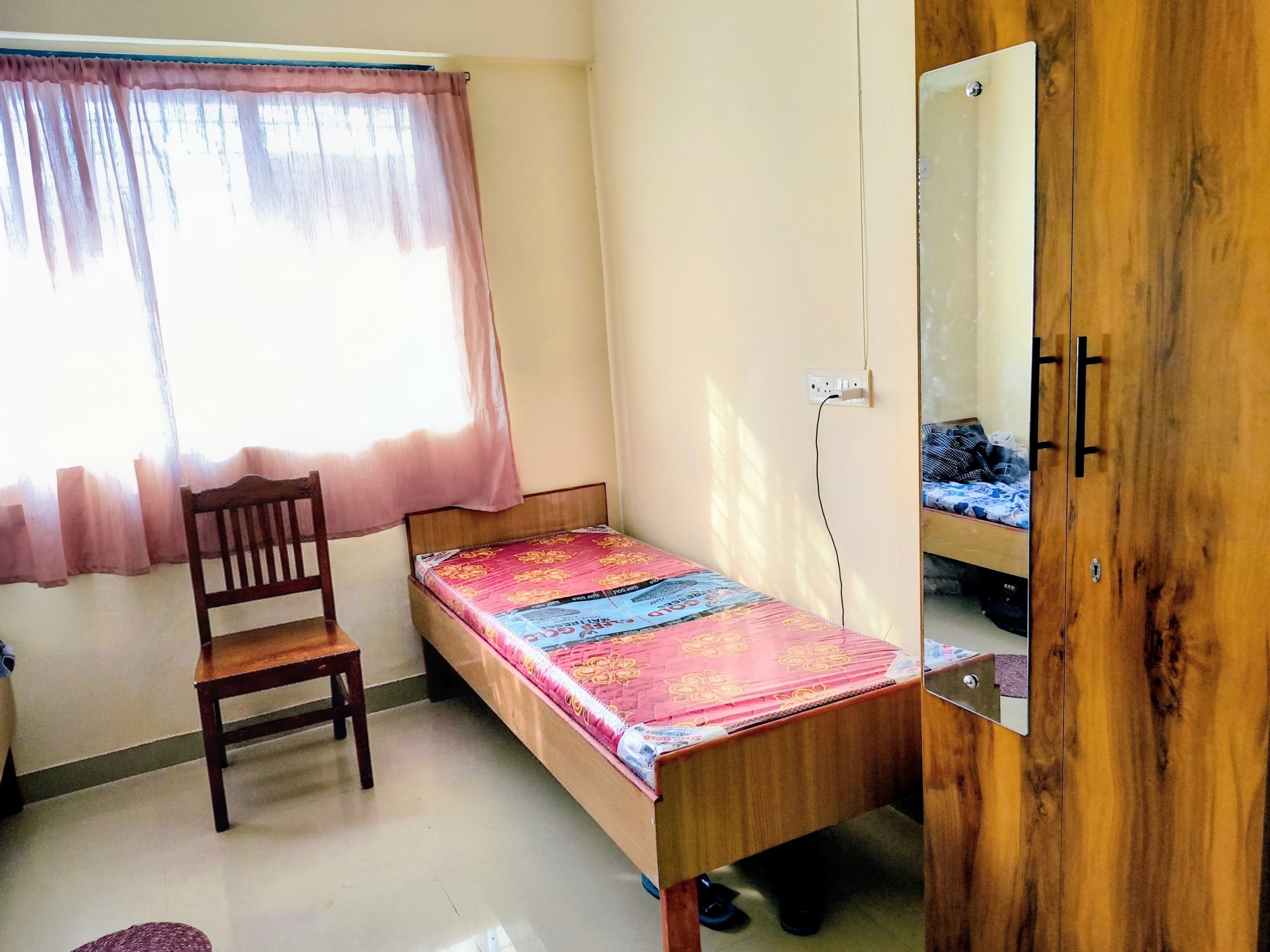 Building - imperial stay pg